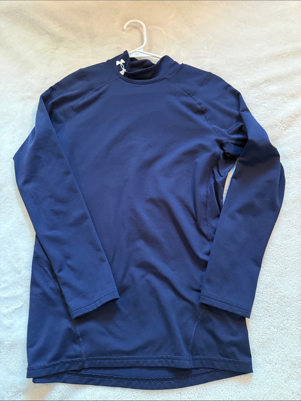 Under Armour Men’s Navy Long-Sleeve Performance Top